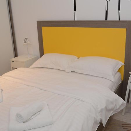 Cozy Apartments - City Center Iasi Ngoại thất bức ảnh