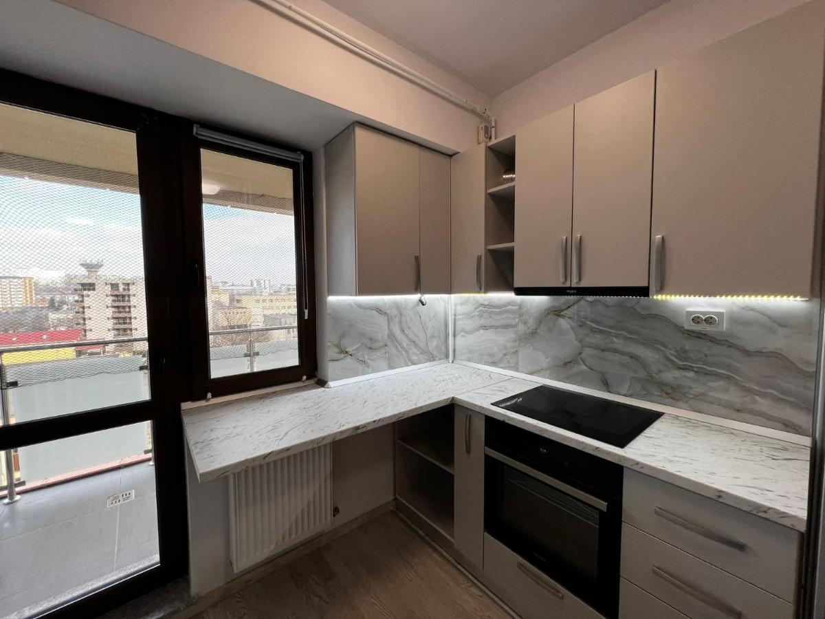 Cozy Apartments - City Center Iasi Ngoại thất bức ảnh