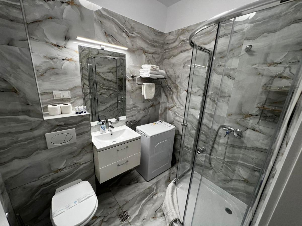 Cozy Apartments - City Center Iasi Ngoại thất bức ảnh