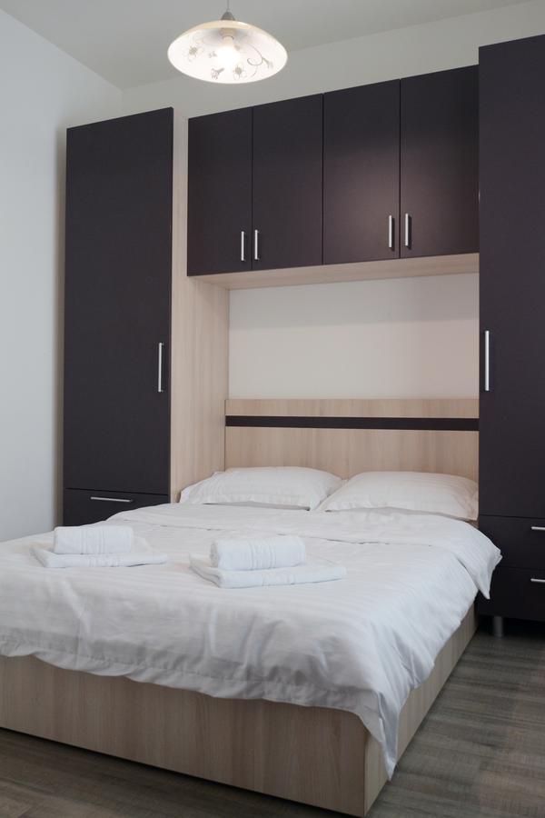 Cozy Apartments - City Center Iasi Ngoại thất bức ảnh
