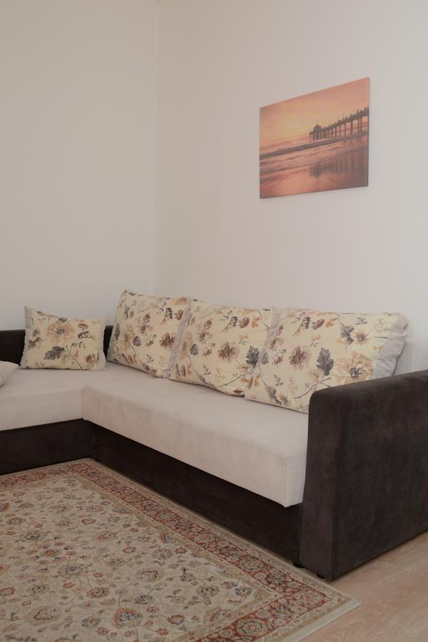 Cozy Apartments - City Center Iasi Ngoại thất bức ảnh